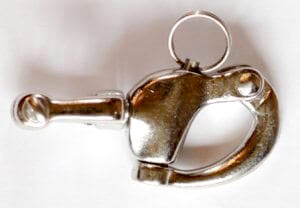 Swivel jaw snap shackle